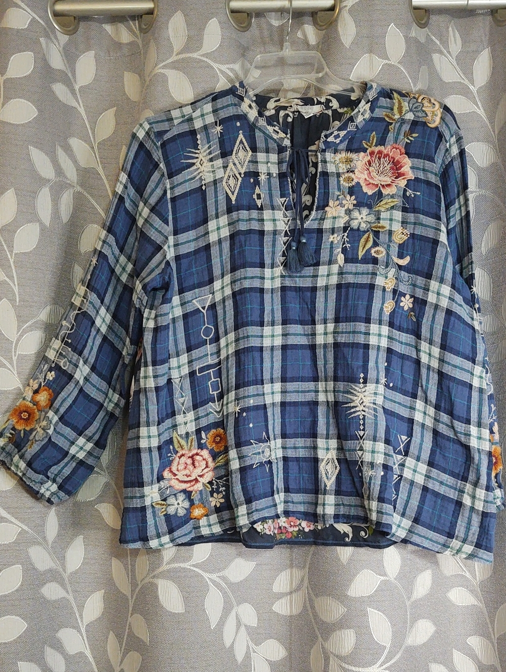 Johnny Was Blue Plaid Embroidered Women’s Top with Silk Back Panel size L